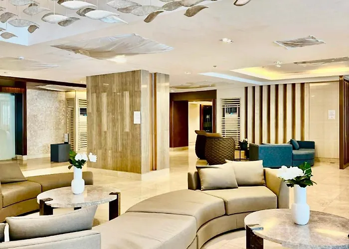 Simply Modern Staycation - 1br Pool View Walkable To Moa-shore3 Tower4