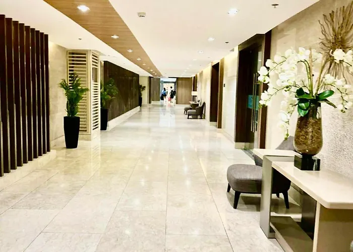 Apartment Simply Modern Staycation - 1br Pool View Walkable To Moa-shore3 Tower4