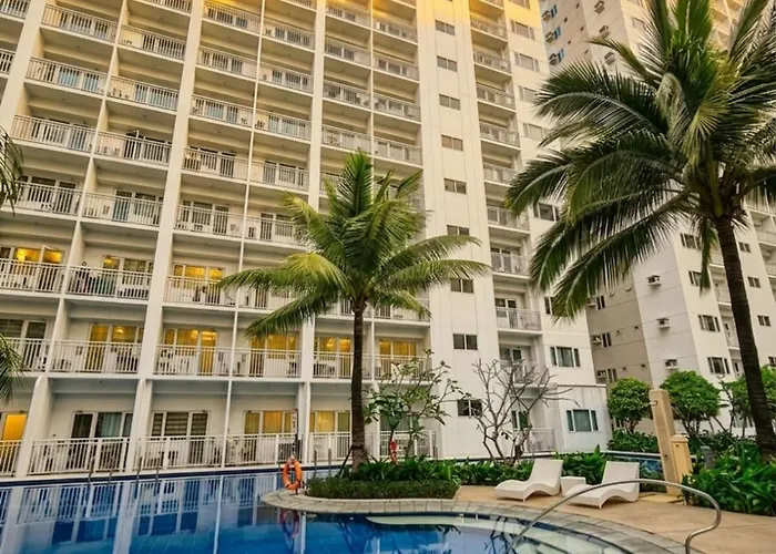 Apartment Simply Modern Staycation - 1br Pool View Walkable To Moa-shore3 Tower4 Manila