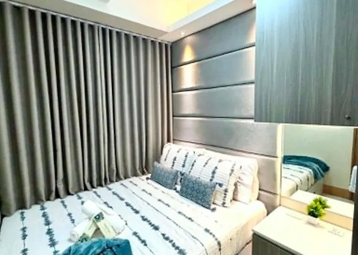 Apartment Simply Modern Staycation - 1br Pool View Walkable To Moa-shore3 Tower4 Manila