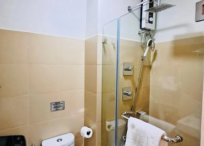 Simply Modern Staycation - 1br Pool View Walkable To Moa-shore3 Tower4 Apartment *